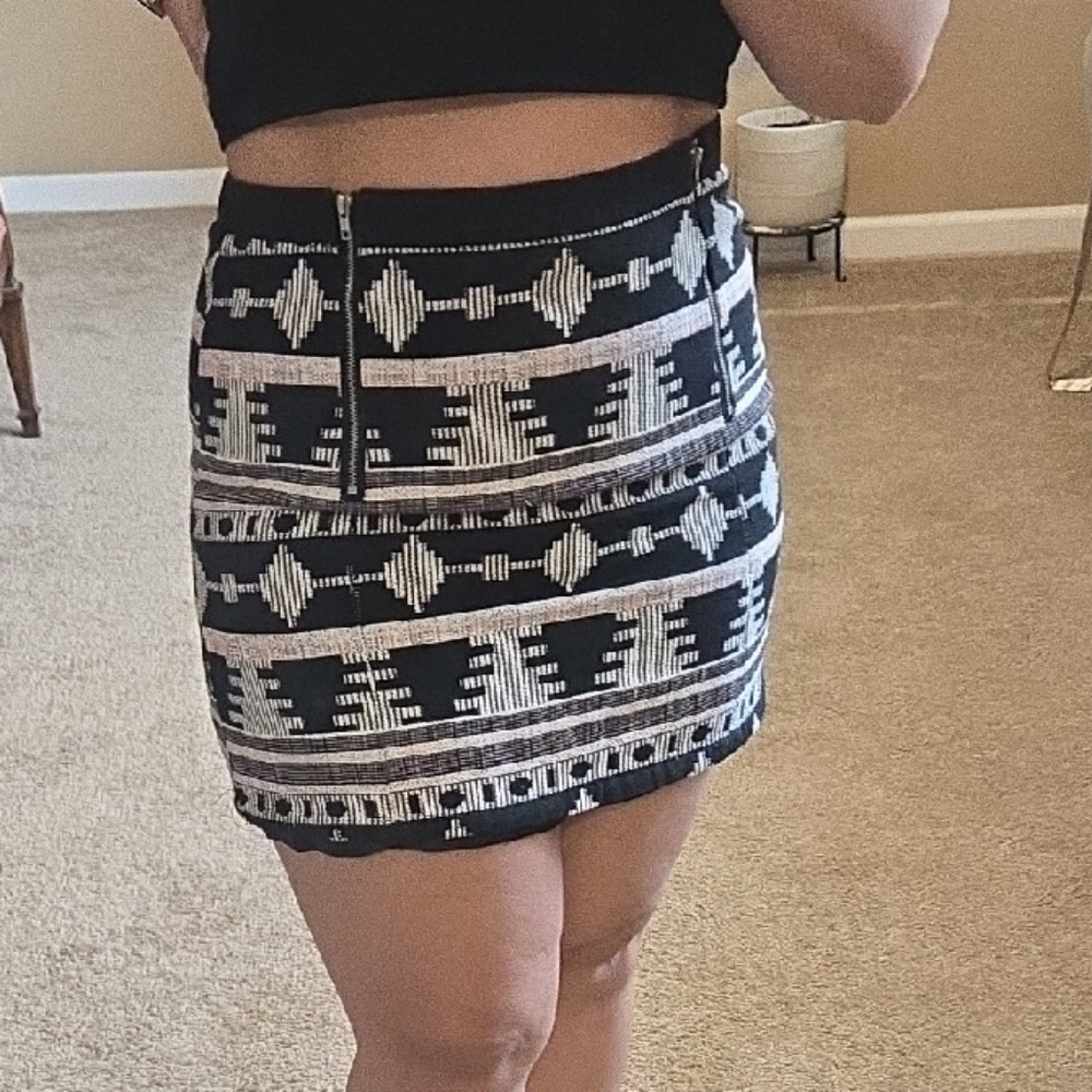 bishop + young Geometric Black and Cream Mini Skirt